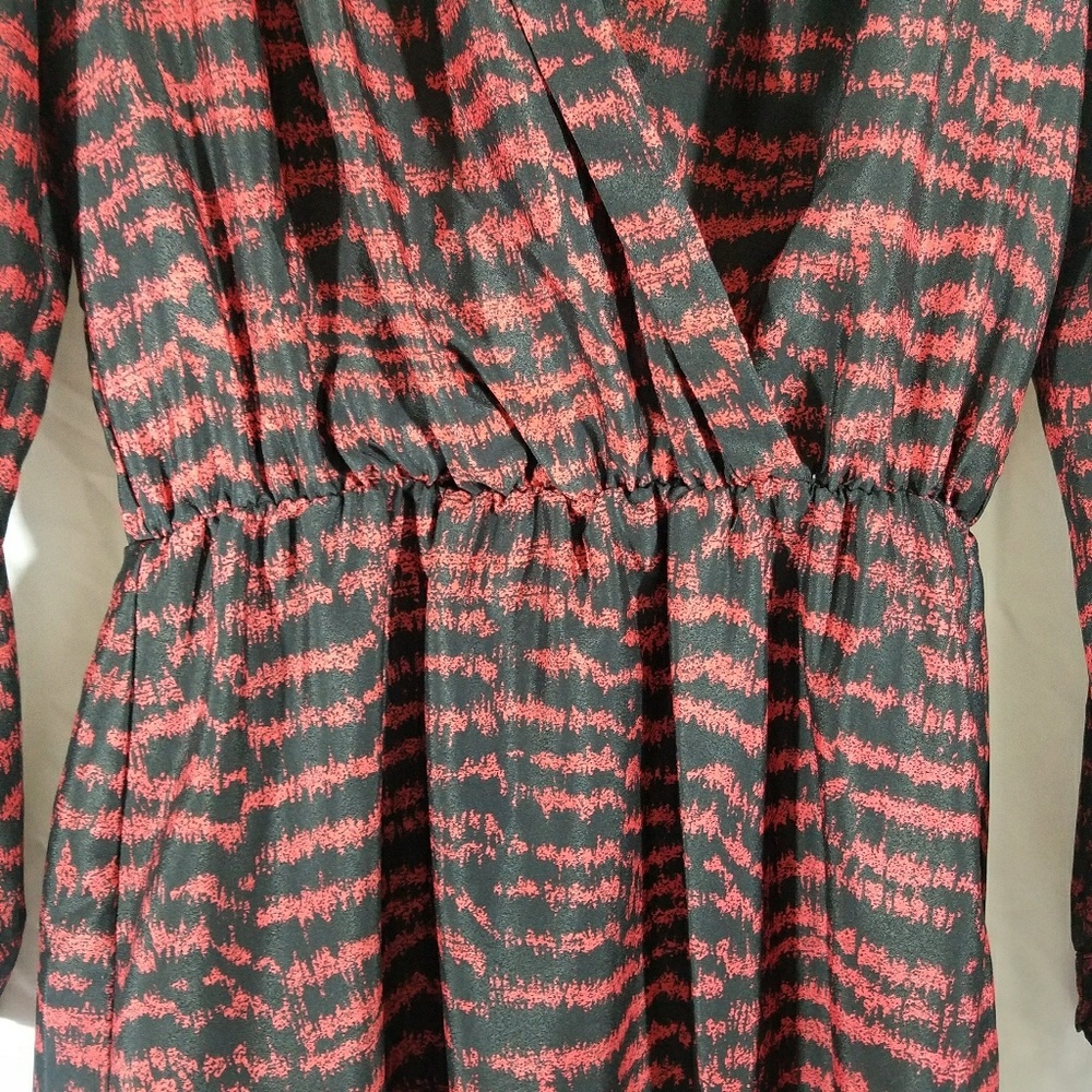 Aqua Red and Black Printed Faux Wrap Dress - Picture 4 of 6